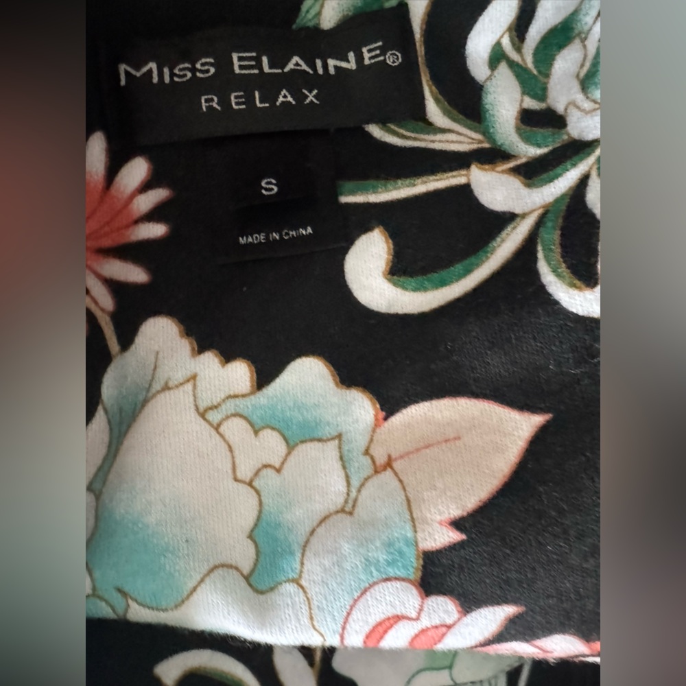 $78 Miss Elaine Women's Short-Sleeve Floral Snap Robe Pajama sleep small - Picture 7 of 7